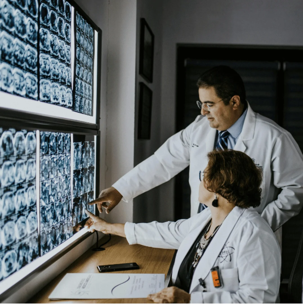 What Is the Full Form of MBBS? India and TravelTweaks Guide